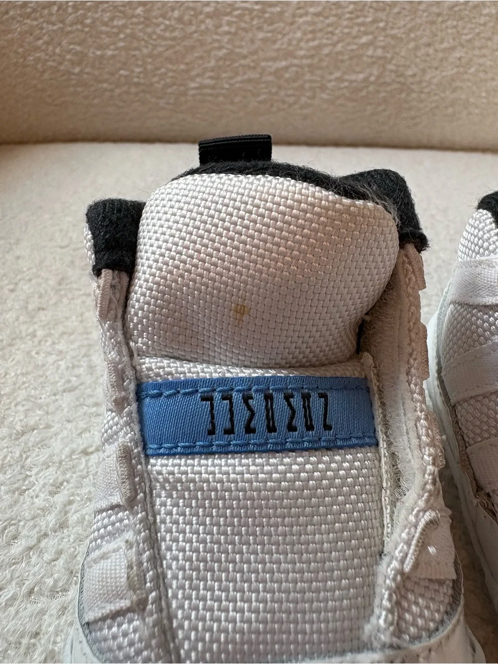 Jordan Kids Beige and Blue Low-Top Sneakers